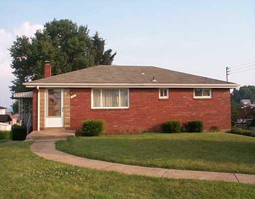 102 Barbara Drive McKees Rocks, PA 15136 - Photo 1 of 8 Exterior Front.