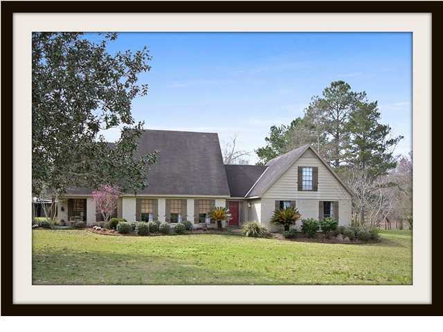 1090 Donnell Road Broussard, LA 70518 - Photo 1 of 25 Primary Photo