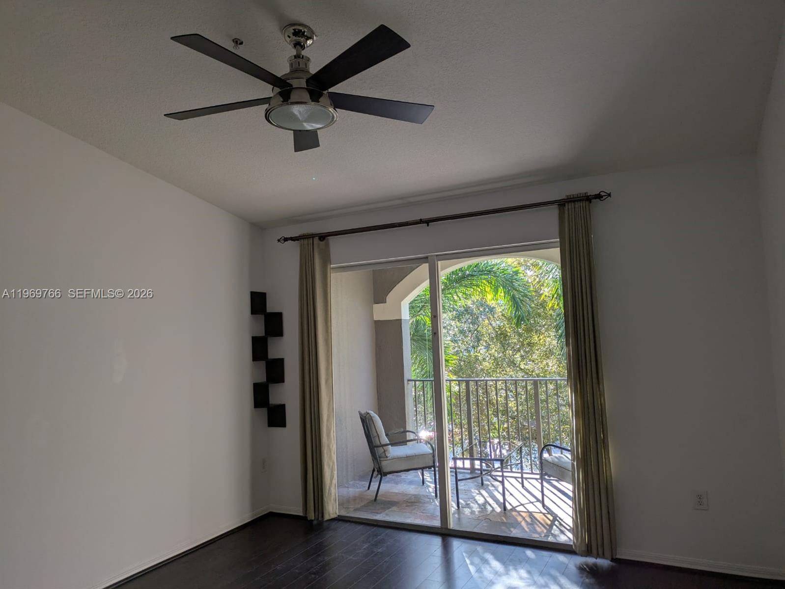 6831 Southwest 44th Street, Unit 302 Miami, FL 33155 - Photo 5 of 31