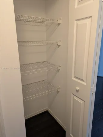 $2,295 | 6831 Southwest 44th Street, Unit 302, Miami, FL 33155
