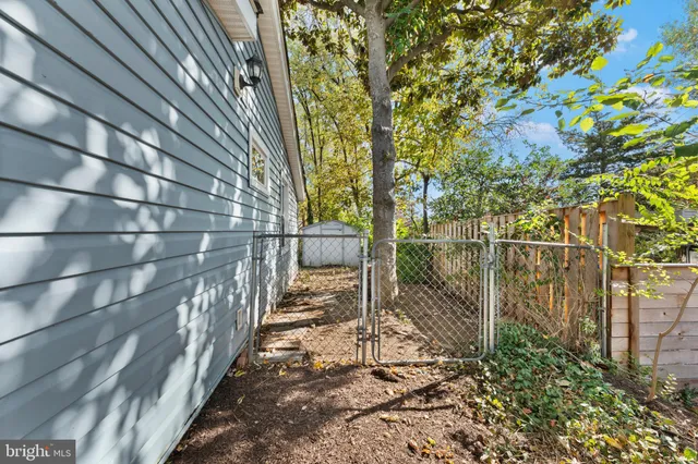 $3,600 | 4005 Braddock Road, Alexandria, VA 22312