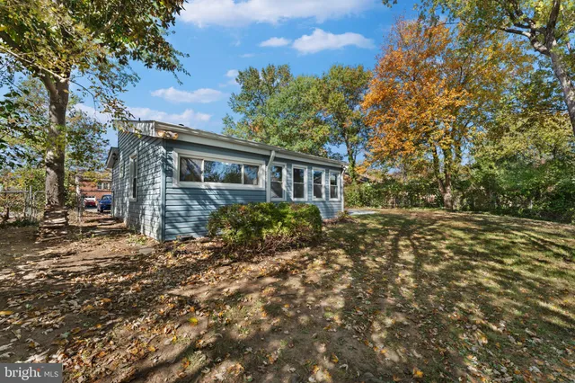 $3,600 | 4005 Braddock Road, Alexandria, VA 22312