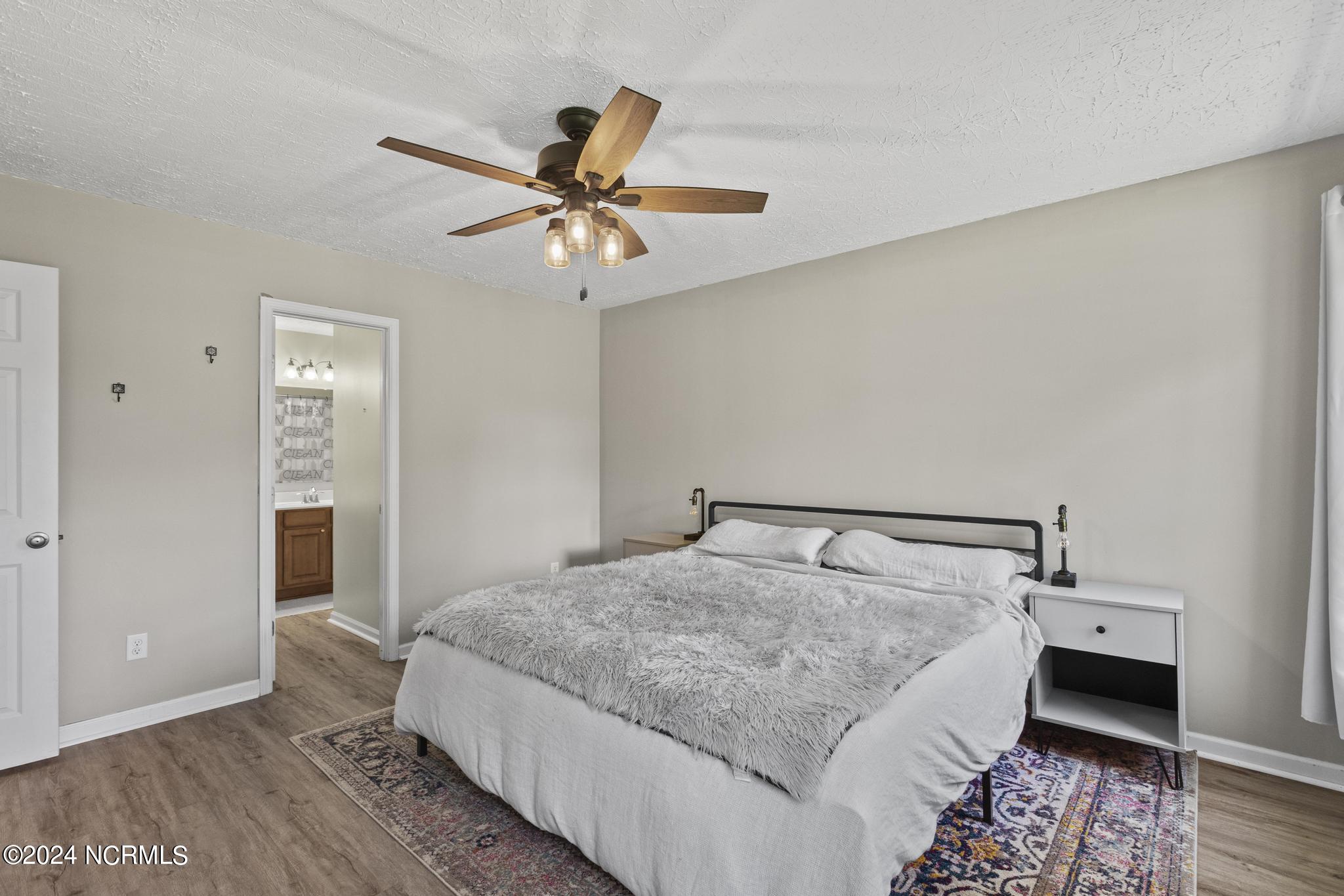 406 Tree Court Holly Ridge, NC 28445 - Photo 20 of 23 IMG_0333