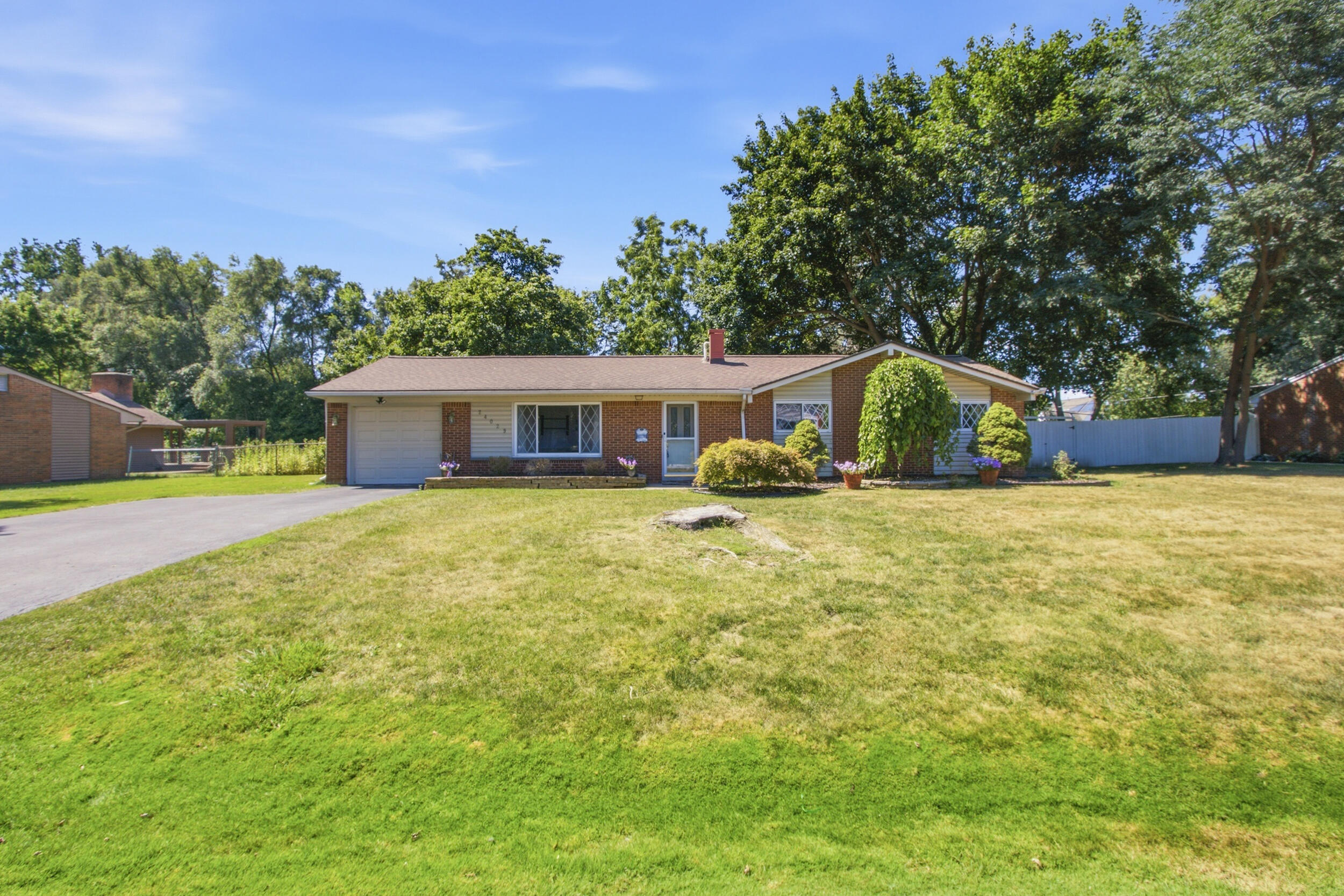24029 Ripple Creek Novi, MI 48375 - Photo 2 of 27 Street View