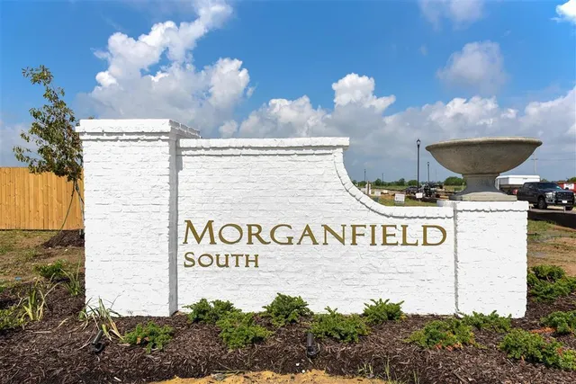 $299,000 | 3044 Southern Trace Dr Lake, Lake Charles, LA 70607