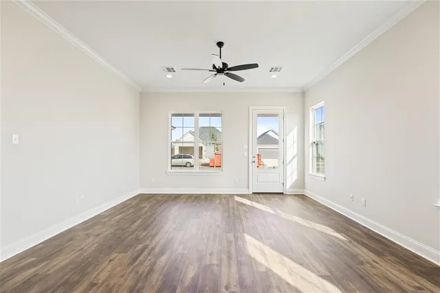 $299,000 | 3044 Southern Trace Dr Lake, Lake Charles, LA 70607