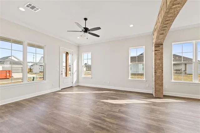 $299,000 | 3044 Southern Trace Dr Lake, Lake Charles, LA 70607