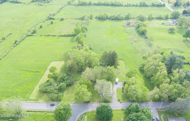 $365,000 | 202 Steadwell Road, Amsterdam, NY 12010