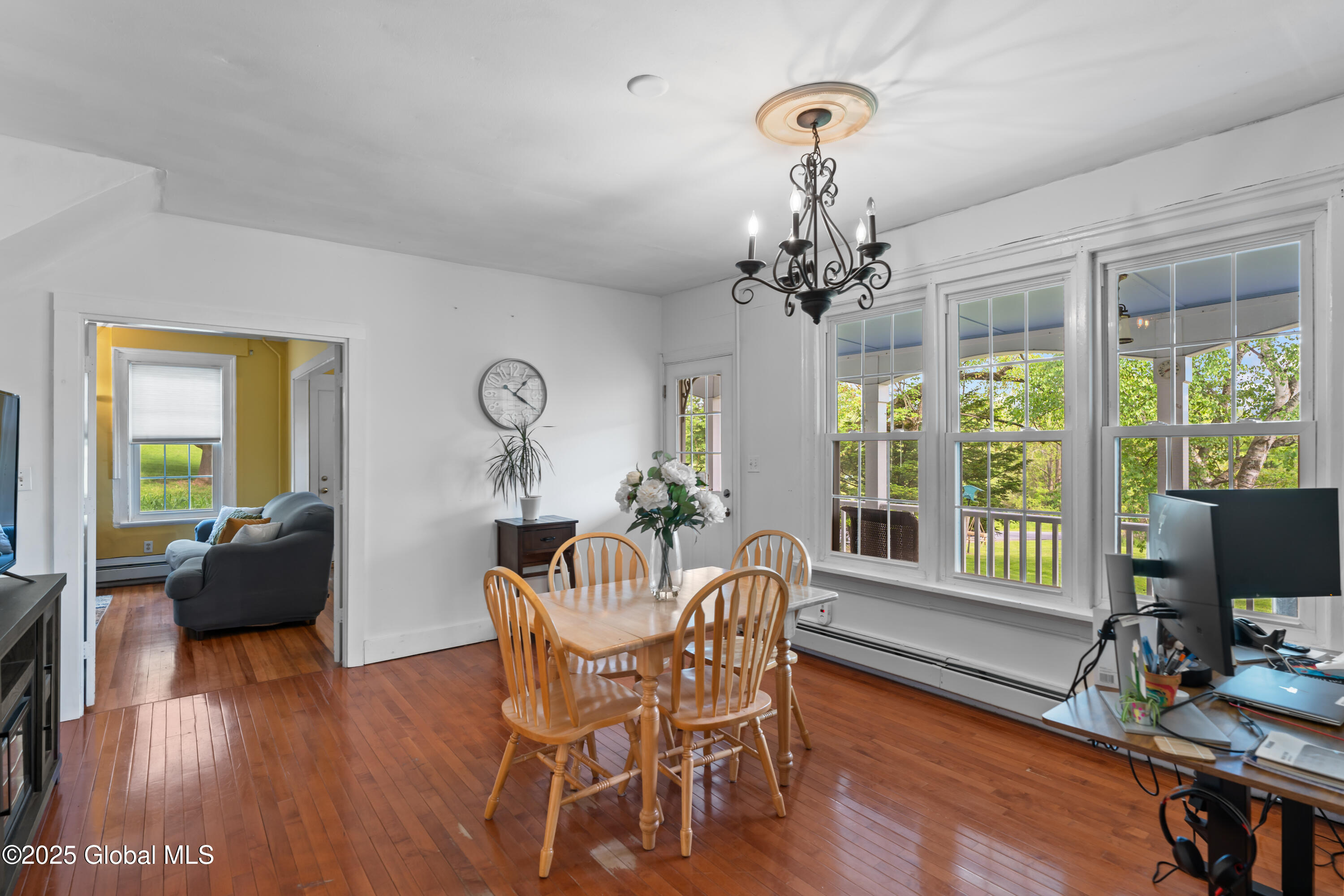 202 Steadwell Road Amsterdam, NY 12010 - Photo 4 of 47 DSC08799