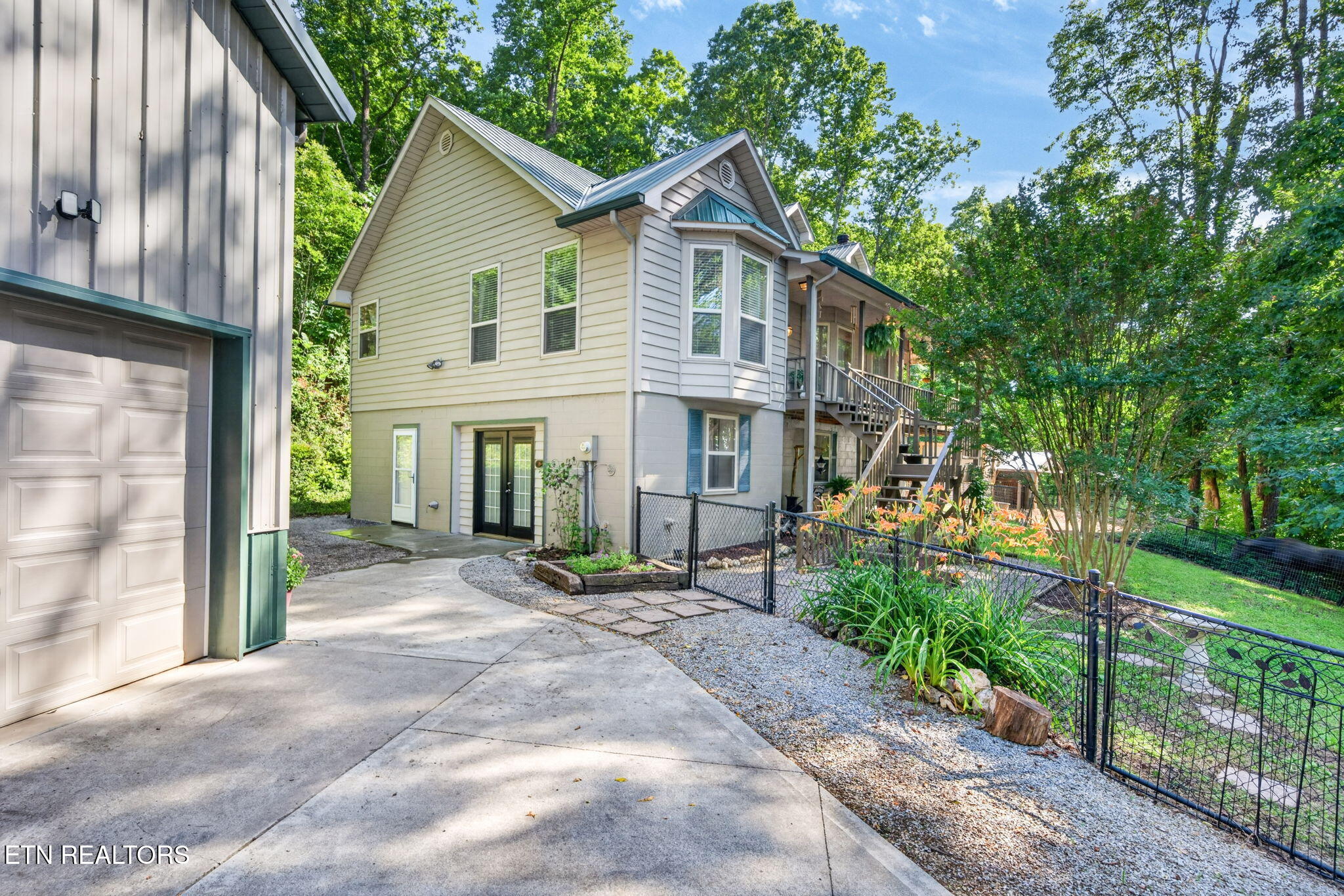 511 Lower River Road Decatur, TN 37322 - Photo 3 of 51 511 Lower River Rd