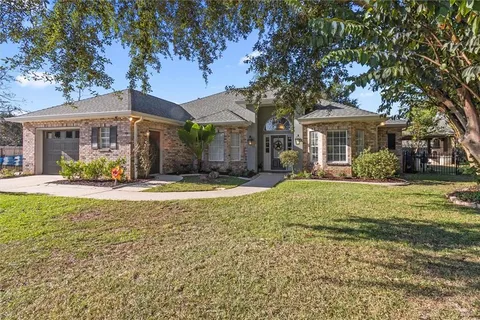 $389,000 | 108 Arapaho Court, Abita Springs, LA 70420