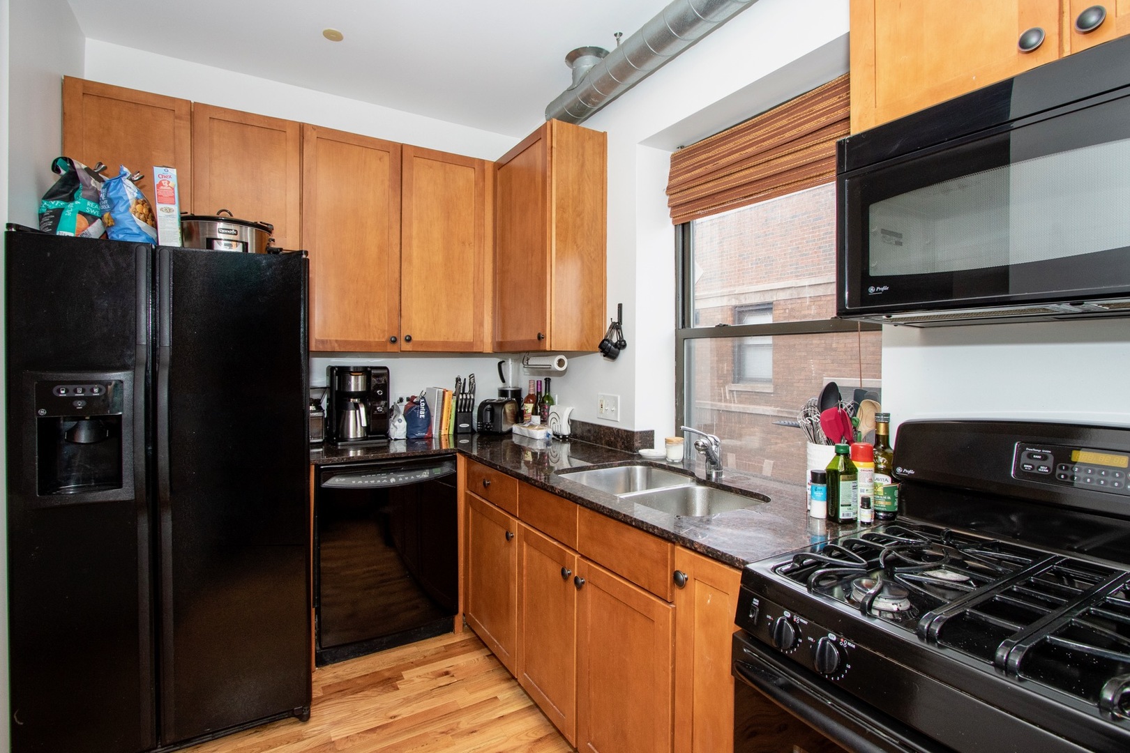 1647 West Addison Street, Unit 3A Chicago, IL 60613 - Photo 12 of 22