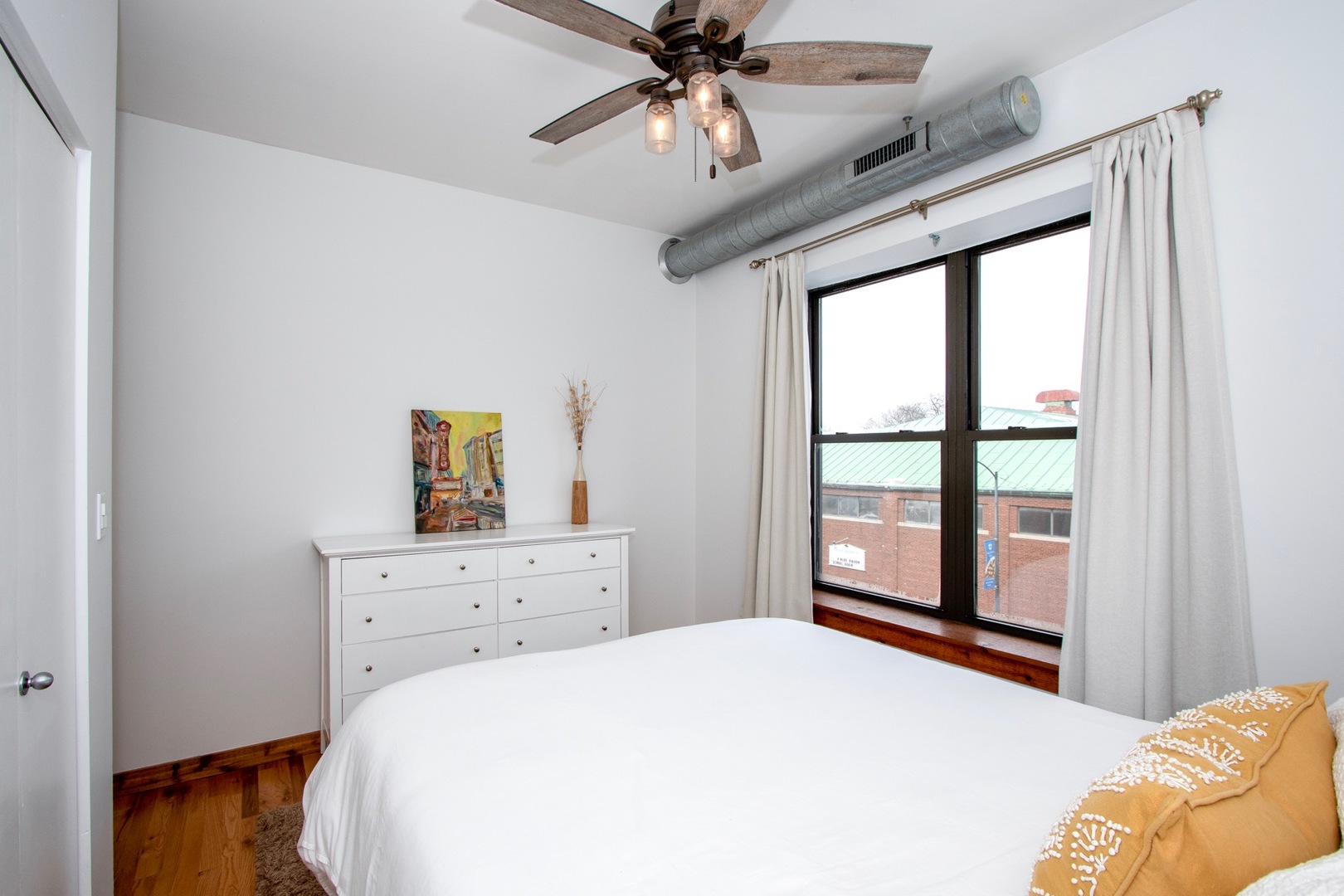 1647 West Addison Street, Unit 3A Chicago, IL 60613 - Photo 15 of 22