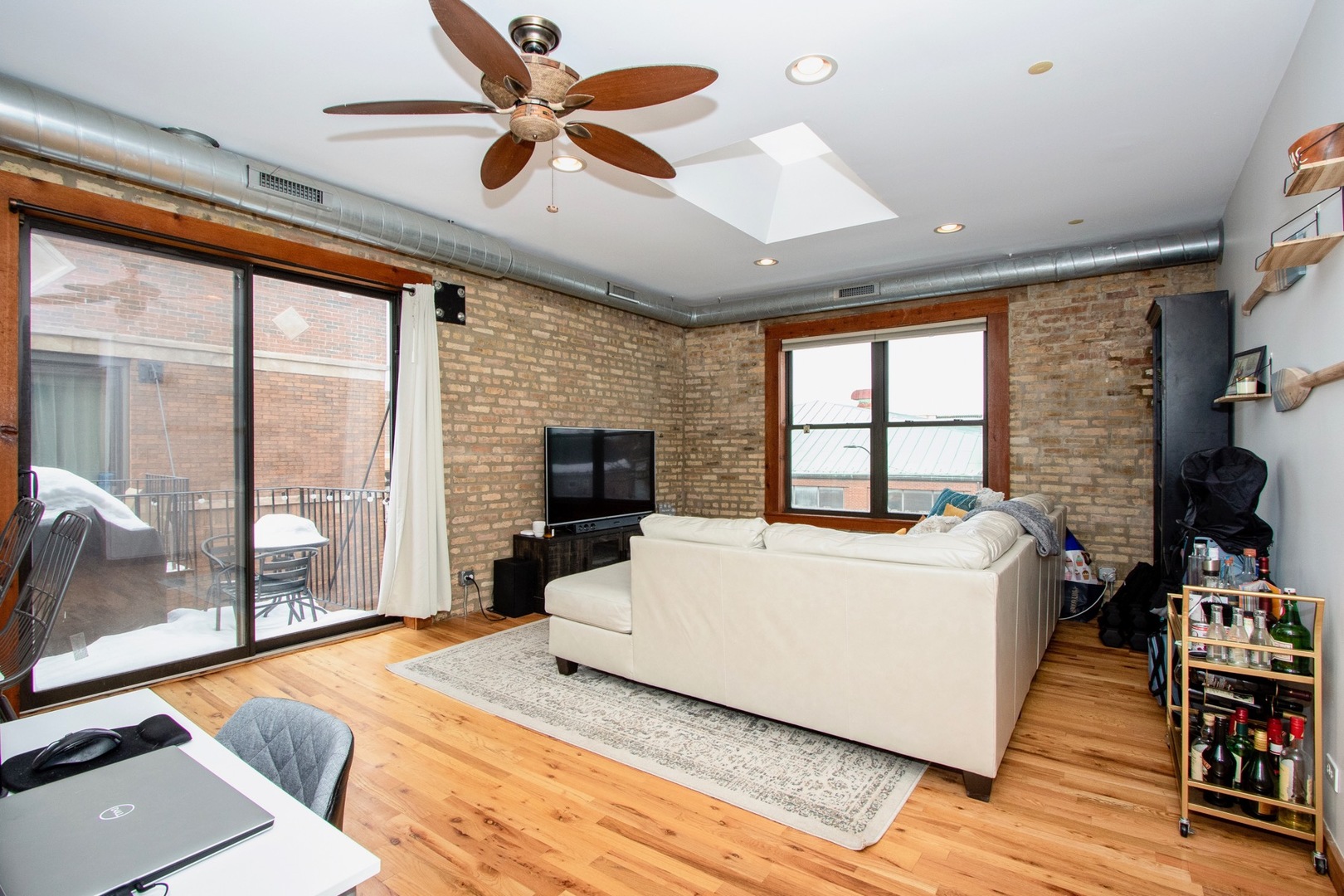 1647 West Addison Street, Unit 3A Chicago, IL 60613 - Photo 3 of 22