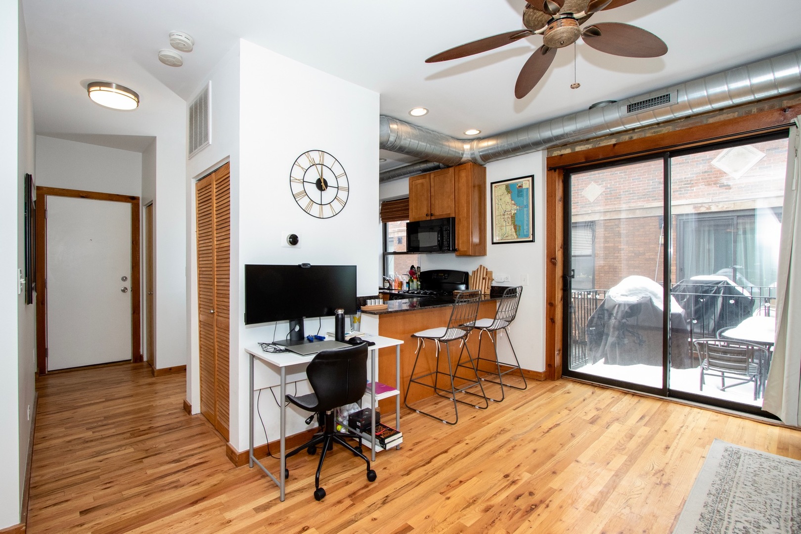 1647 West Addison Street, Unit 3A Chicago, IL 60613 - Photo 7 of 22