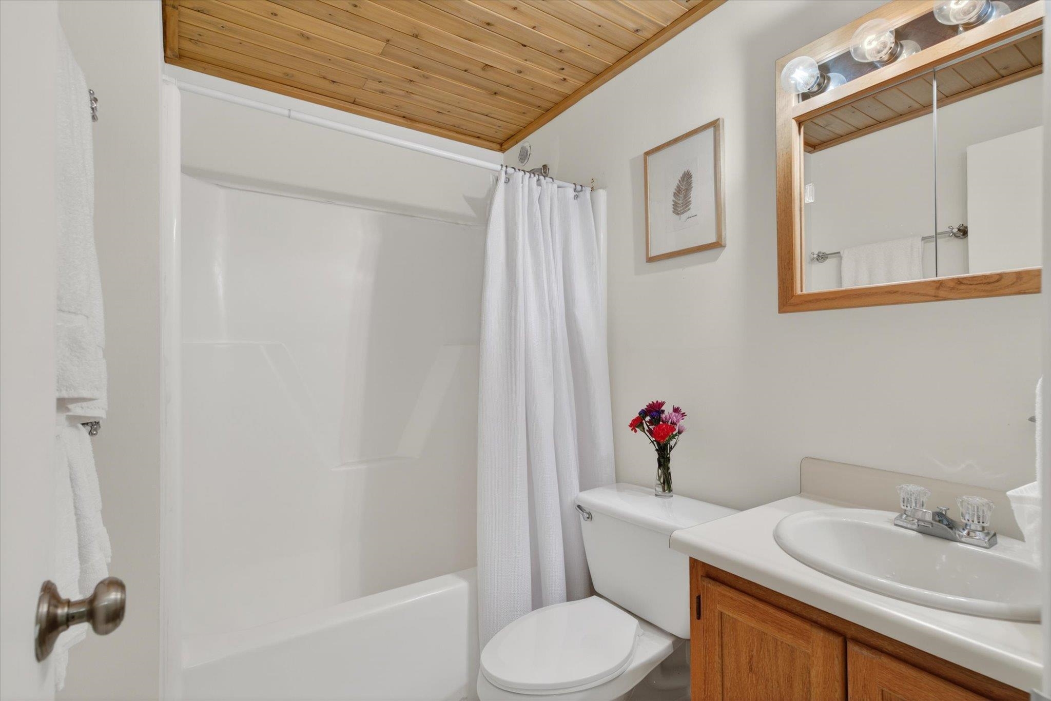 695 East Mountain Road, Unit E7 Killington, VT 05751 - Photo 11 of 32