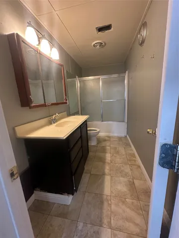 $1,100 | 18445 Emerald Forest Drive, New Caney, TX 77357