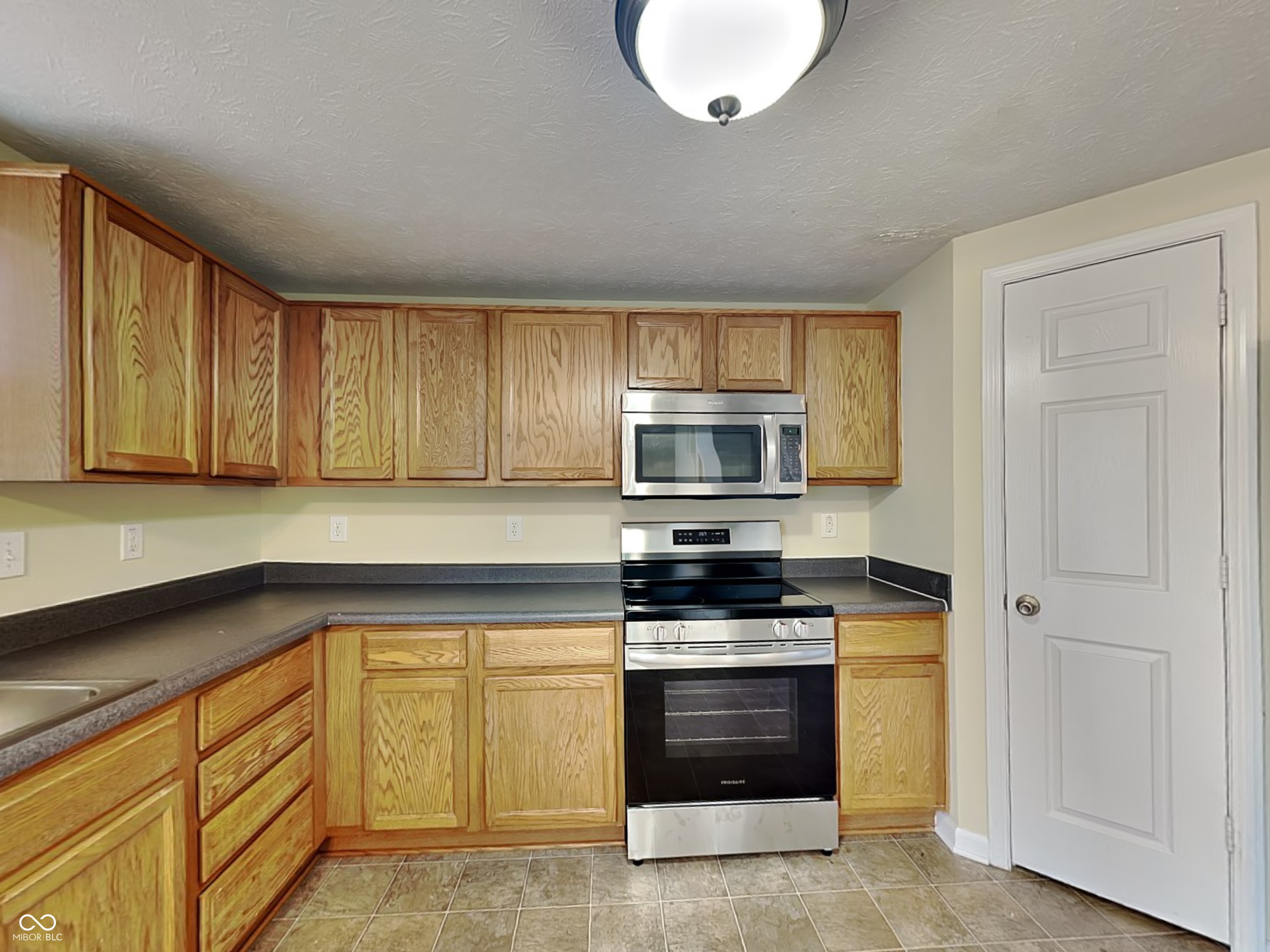 12442 Quarterback Lane Fishers, IN 46037 - Photo 7 of 28