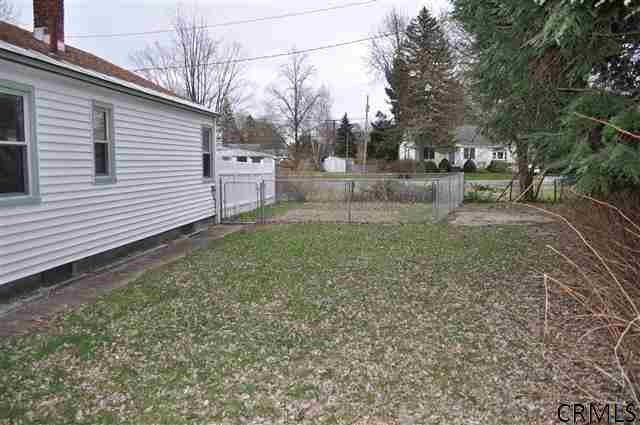 995 Peter Road Rotterdam, NY 12303 - Photo 3 of 19 Photo 3