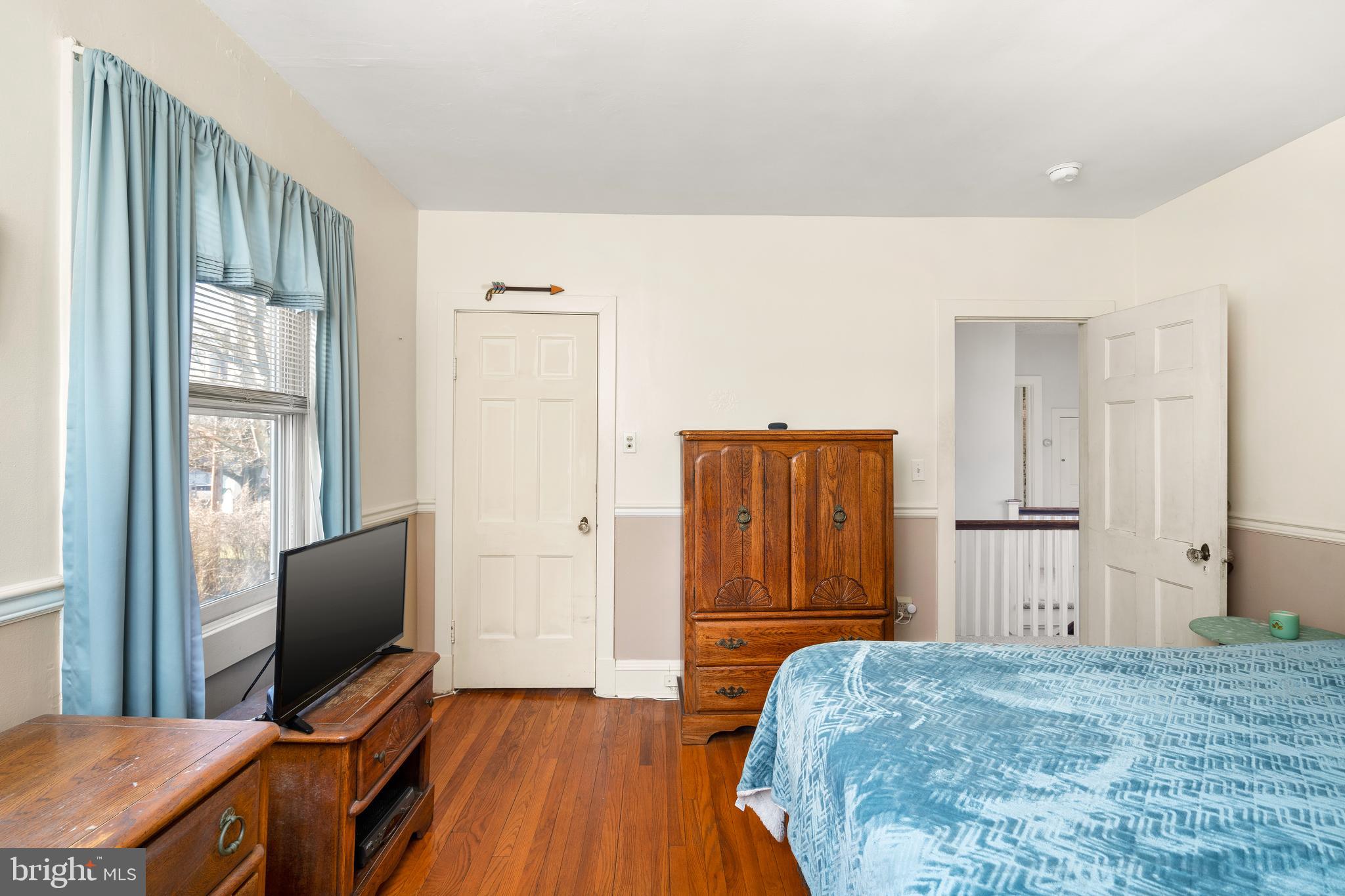 408 Edinburg Road Hamilton, NJ 08619 - Photo 32 of 46