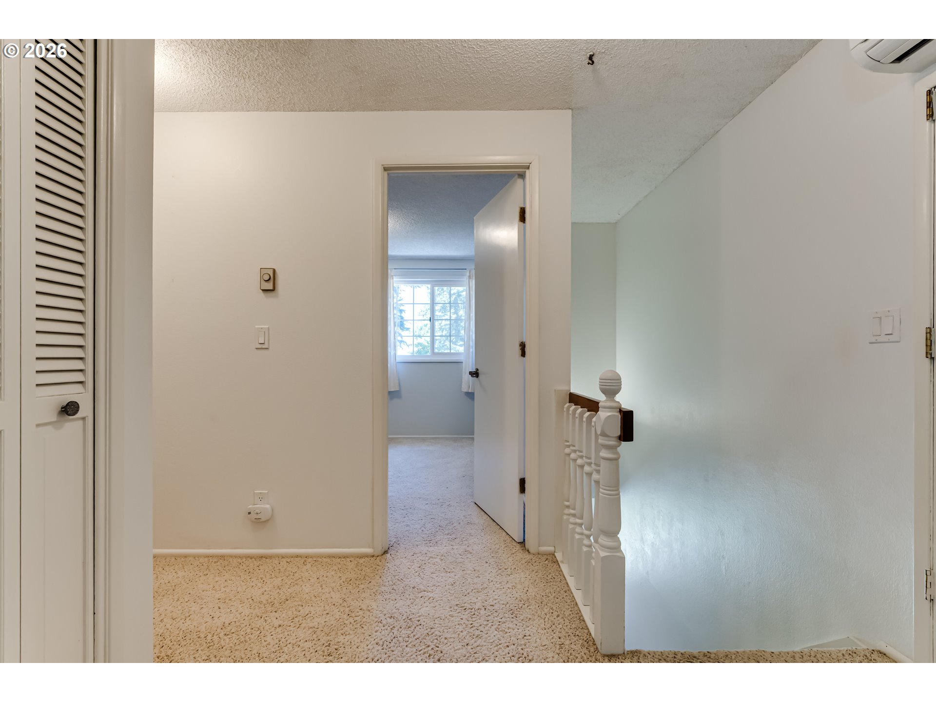 88119 Tiki Lane Springfield, OR 97478 - Photo 20 of 46 Hallway