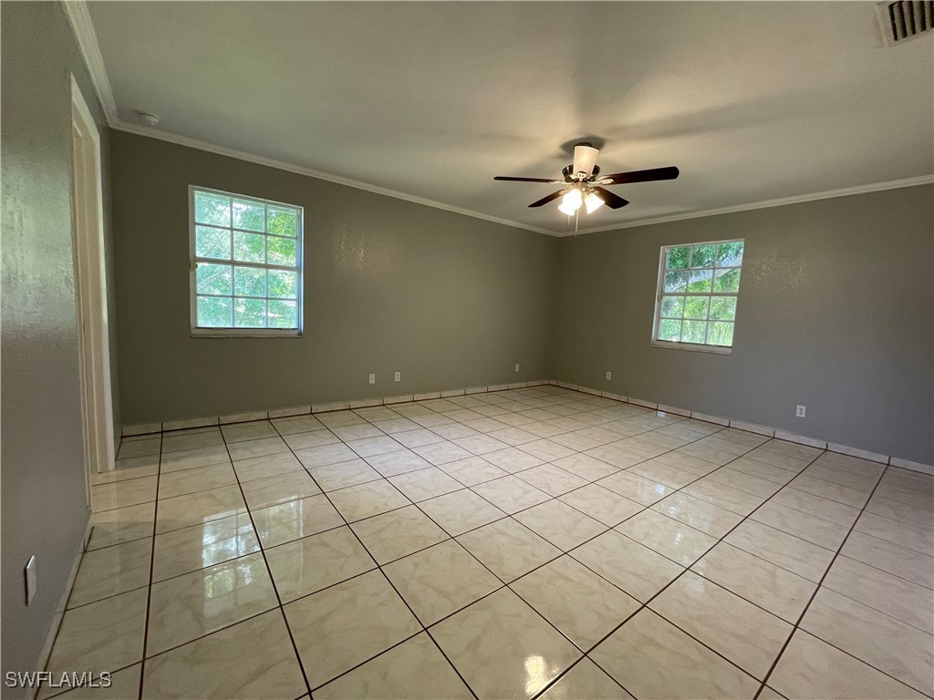 200 Ridgewood Avenue Clewiston, FL 33440 - Photo 42 of 50 a view of an empty room and window