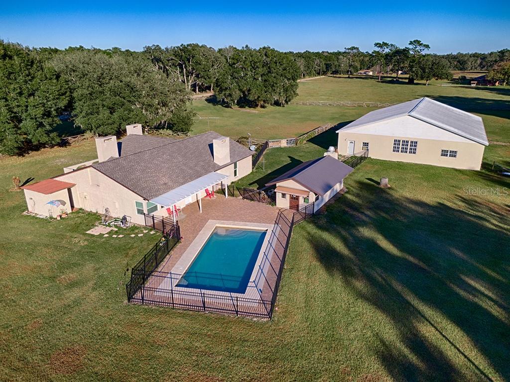 Rambling Ranch on 5 acres