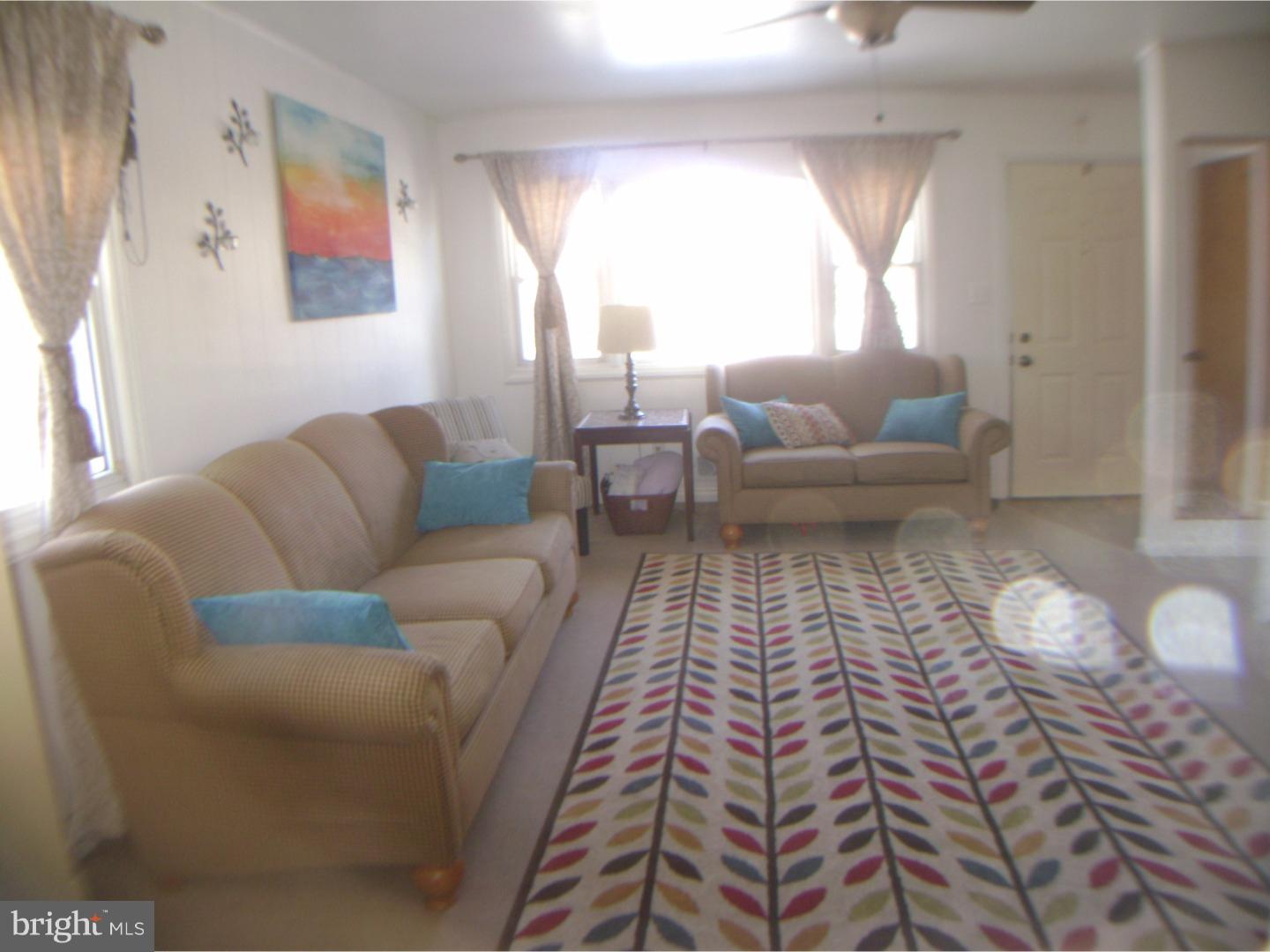892 Woodlane Road Mount Holly, NJ 08060 - Photo 7 of 25 Living Room