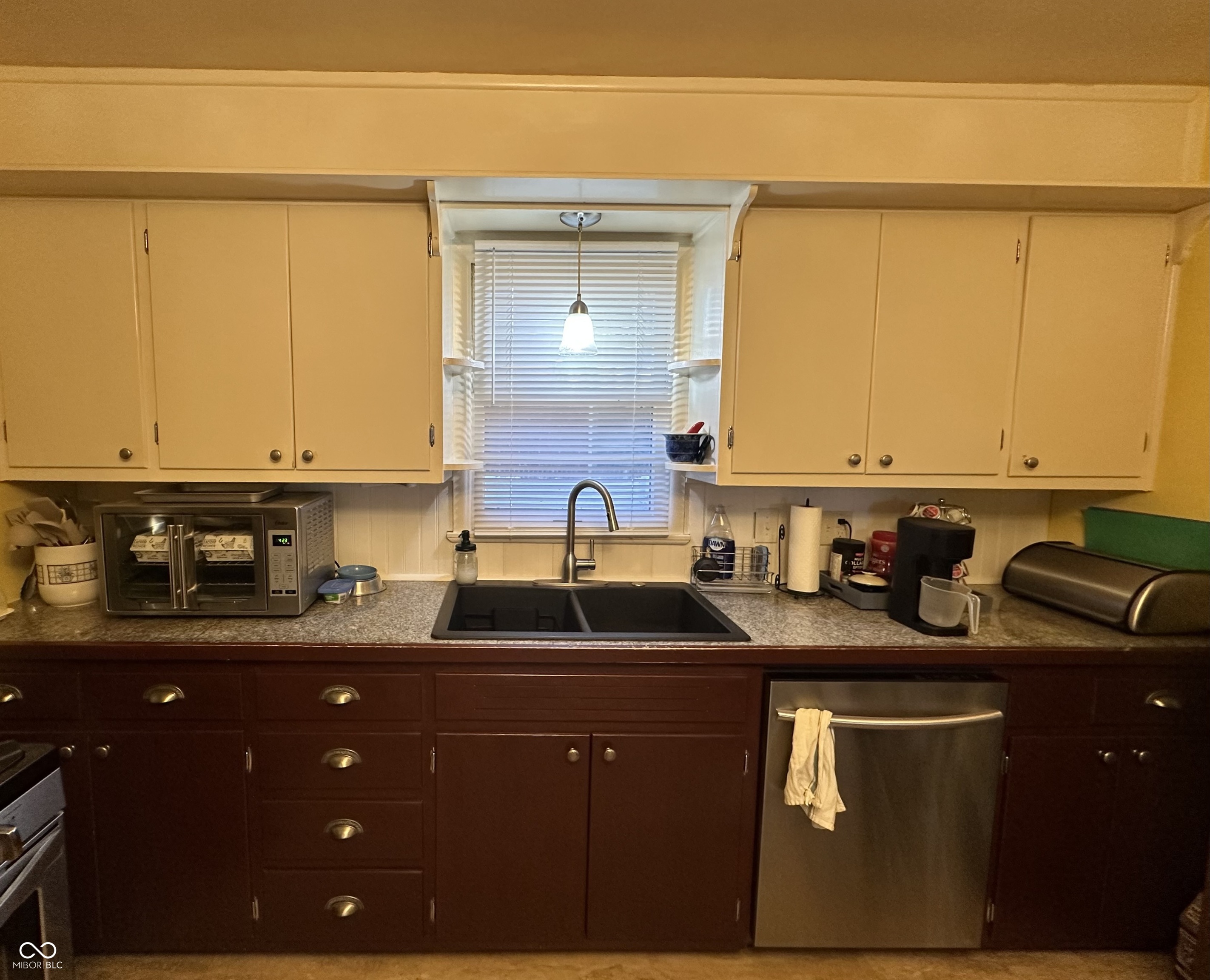 7 Chester Drive Beech Grove, IN 46107 - Photo 8 of 28