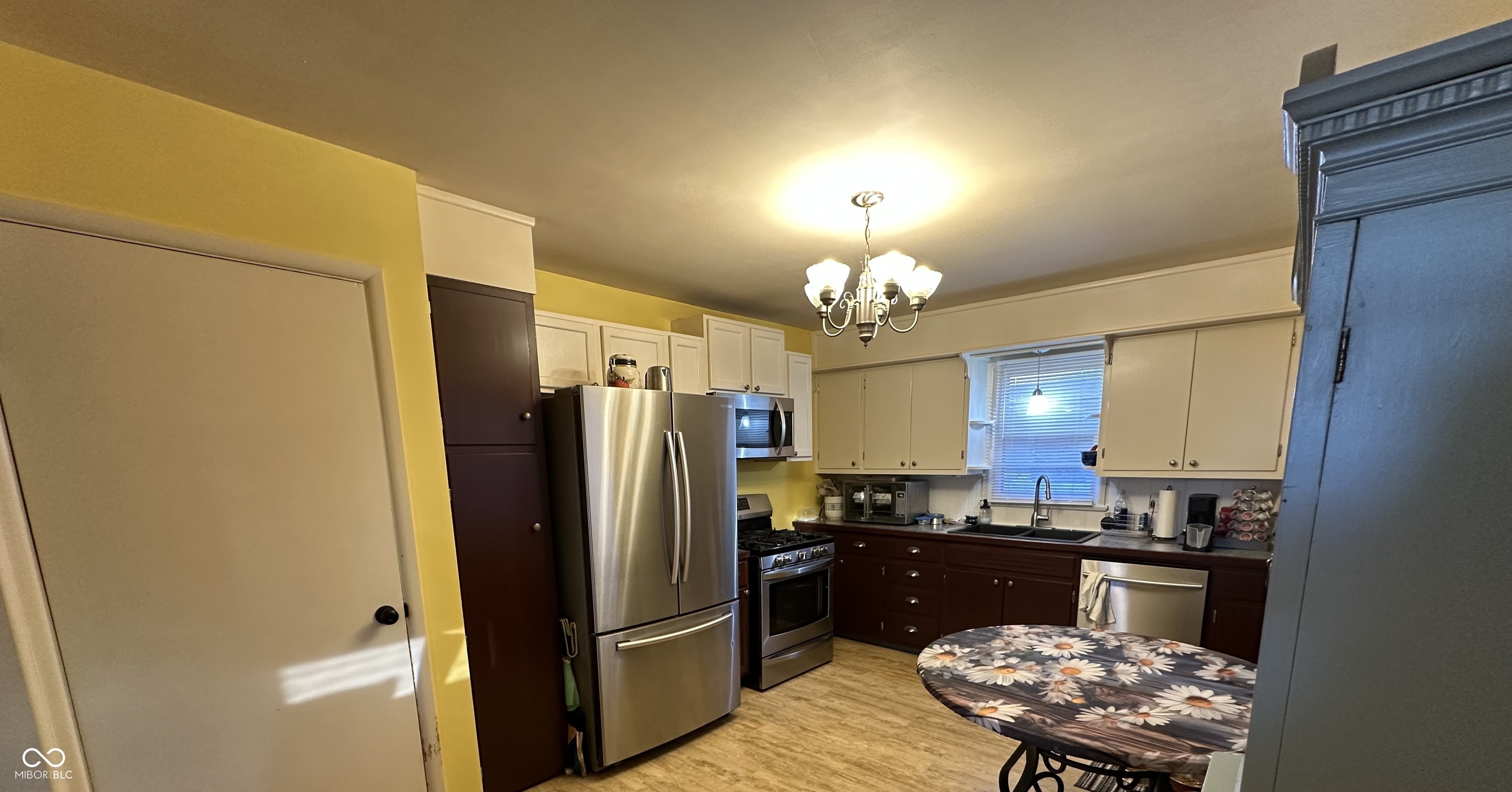 7 Chester Drive Beech Grove, IN 46107 - Photo 10 of 28