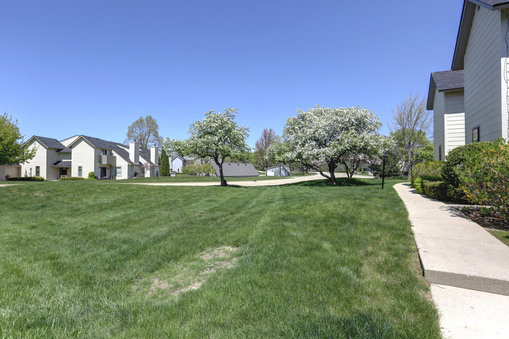 633 Chip Court Gurnee, IL 60031 - Photo 24 of 25