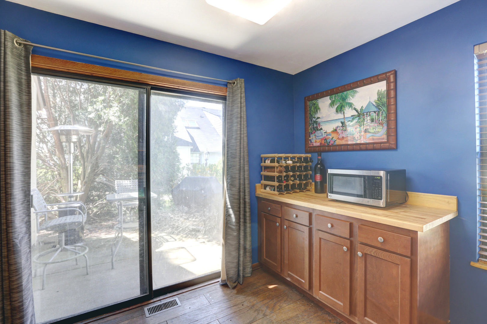 633 Chip Court Gurnee, IL 60031 - Photo 6 of 25