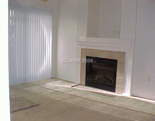 2305 West Horizon Ridge Parkway, Unit 1011 Henderson, NV 89052 - Photo 3 of 8 Living Room.