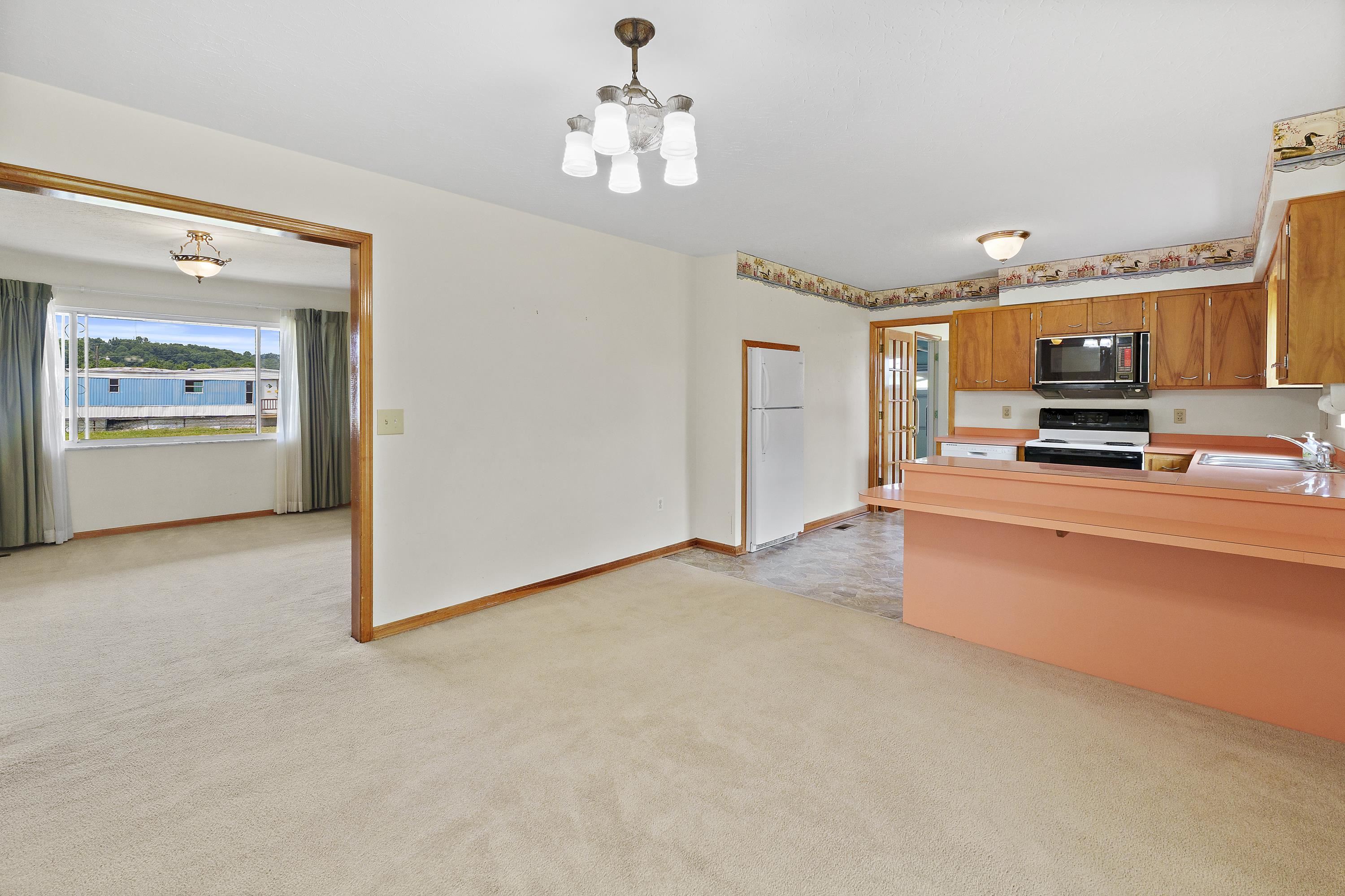 1707 Bellefonte Road Flatwoods, KY 41139 - Photo 9 of 41