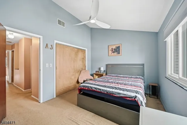 $395,000 | 31 Fairmount Avenue, Hackensack, NJ 07601