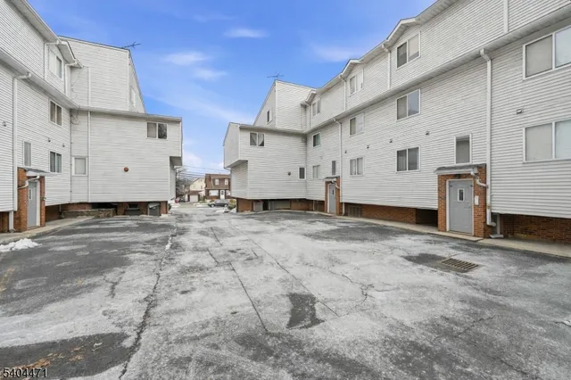 $395,000 | 31 Fairmount Avenue, Hackensack, NJ 07601