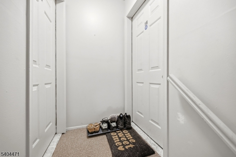 31 Fairmount Avenue Hackensack, NJ 07601 - Photo 8 of 37