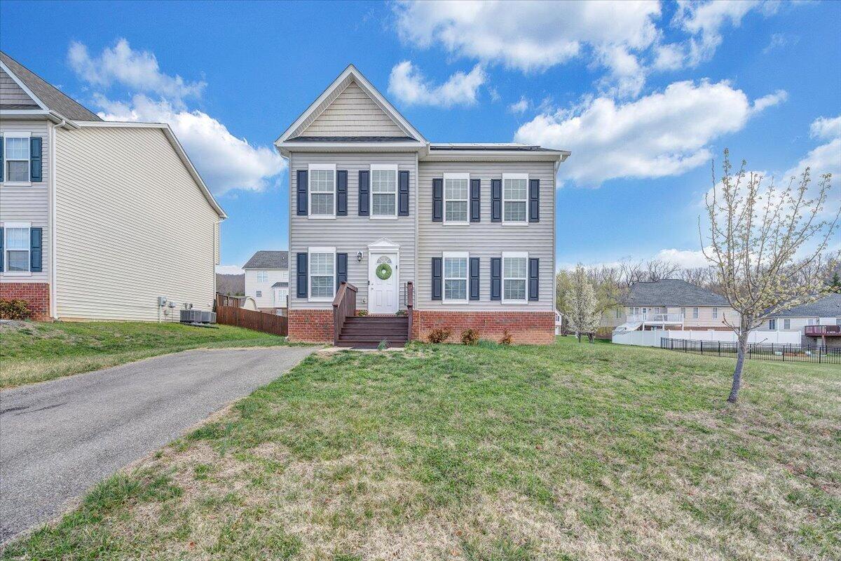 427 Cambridge Ct Road Vinton, VA 24179 - Photo 45 of 46 a front view of a house with garden