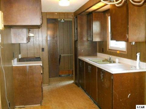 5760 Sutton Road Britton, MI 49229 - Photo 3 of 7 20099103-2.JPG
