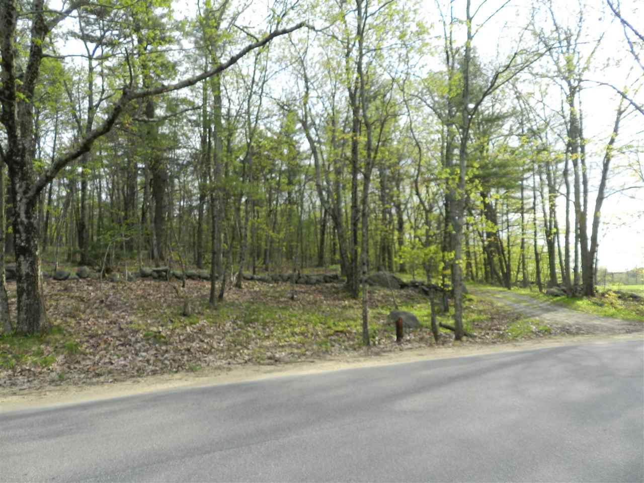 19 Ledge Farm Road Nottingham, NH 03290 - Photo 4 of 8