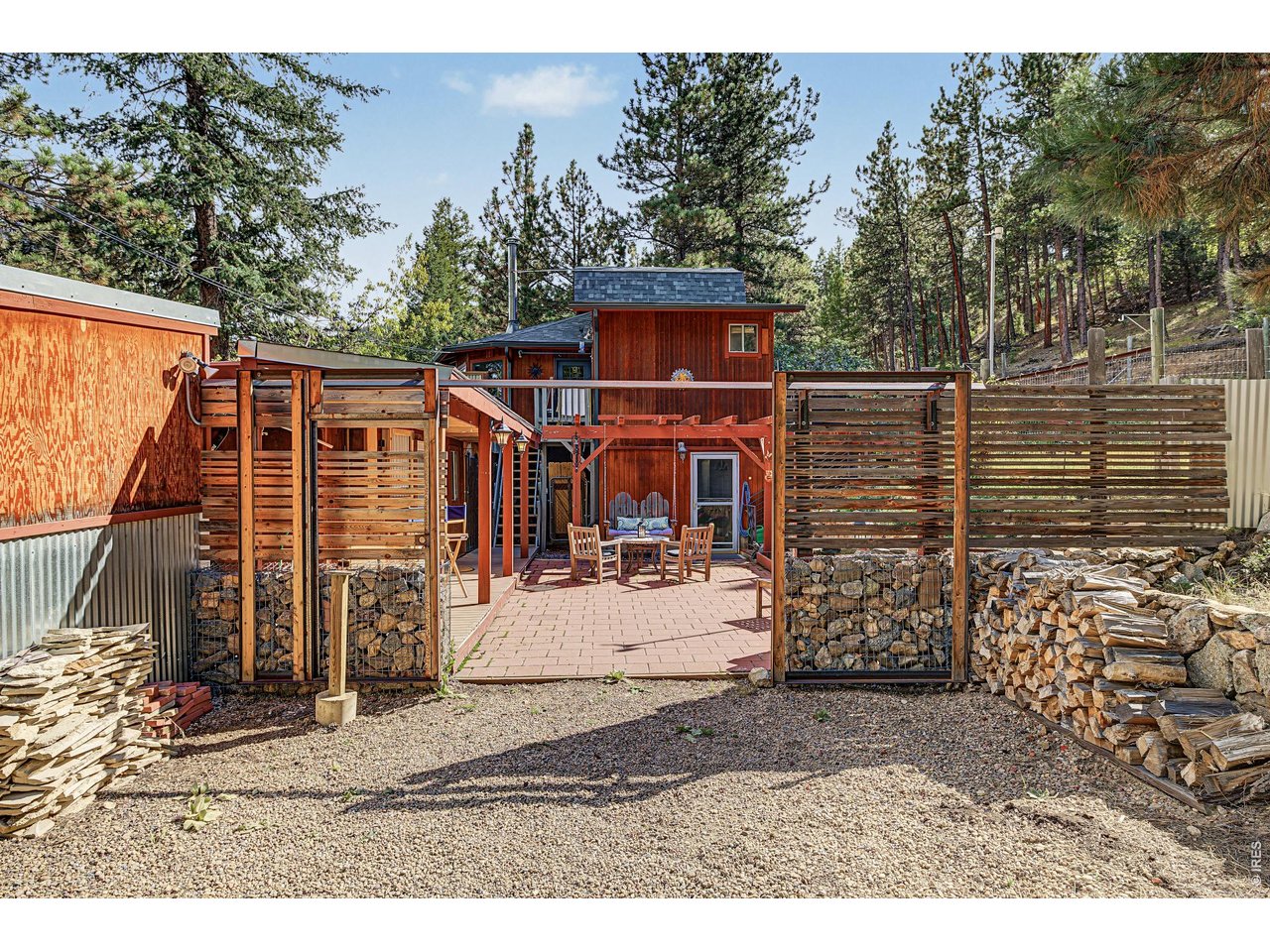 208 Packer Gulch Road Boulder, CO 80302 - Photo 32 of 41 Versatile front patio