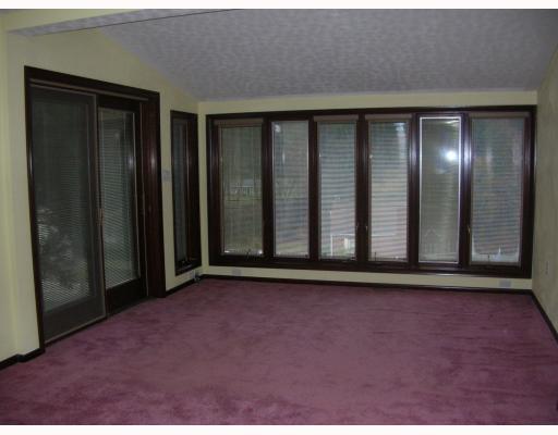 189 Coyle Curtain Road Monongahela, PA 15063 - Photo 3 of 16 Living Room.