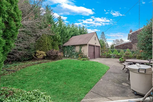 $1,298,000 | 331 Richmond Road | Douglaston