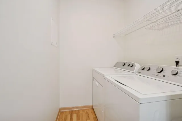 $194,500 | 7600 Lyndale Avenue South, Unit 414, Richfield, MN 55423