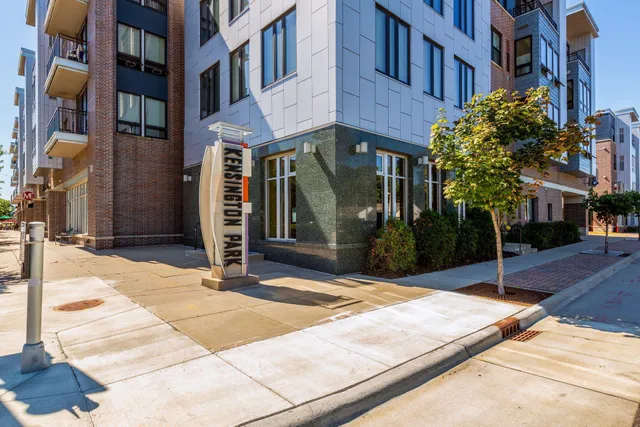 $194,500 | 7600 Lyndale Avenue South, Unit 414, Richfield, MN 55423