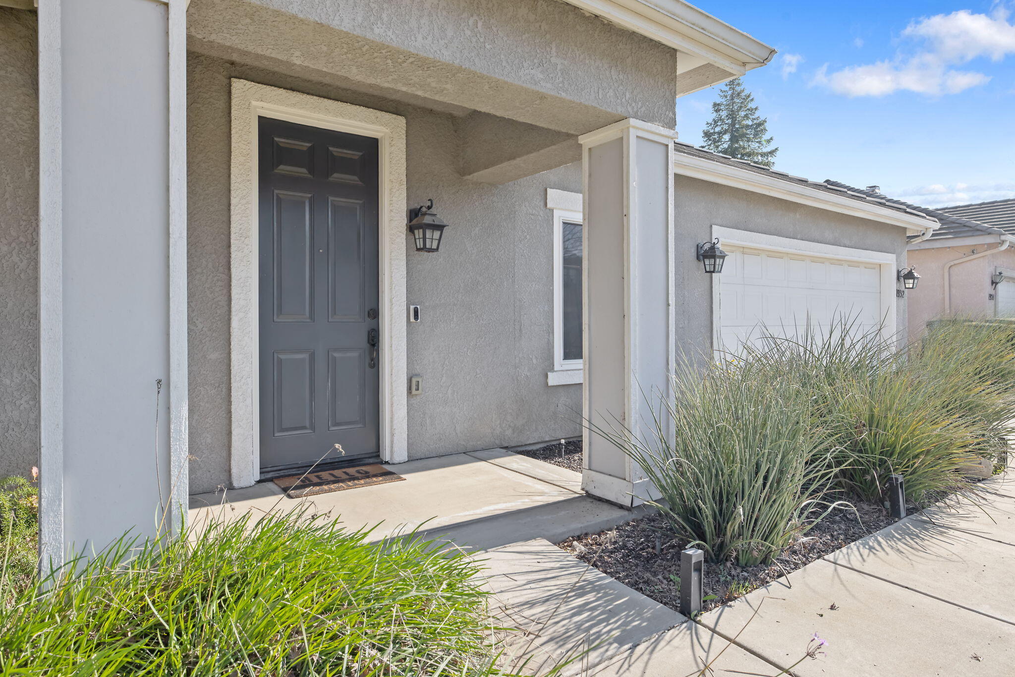 1932 Riesling Street Tulare, CA 93274 - Photo 4 of 34 4-web-or-mls-713A8926