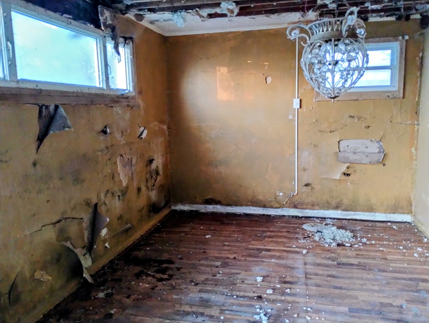 339 Onarga Street Park Forest, IL 60466 - Photo 3 of 18