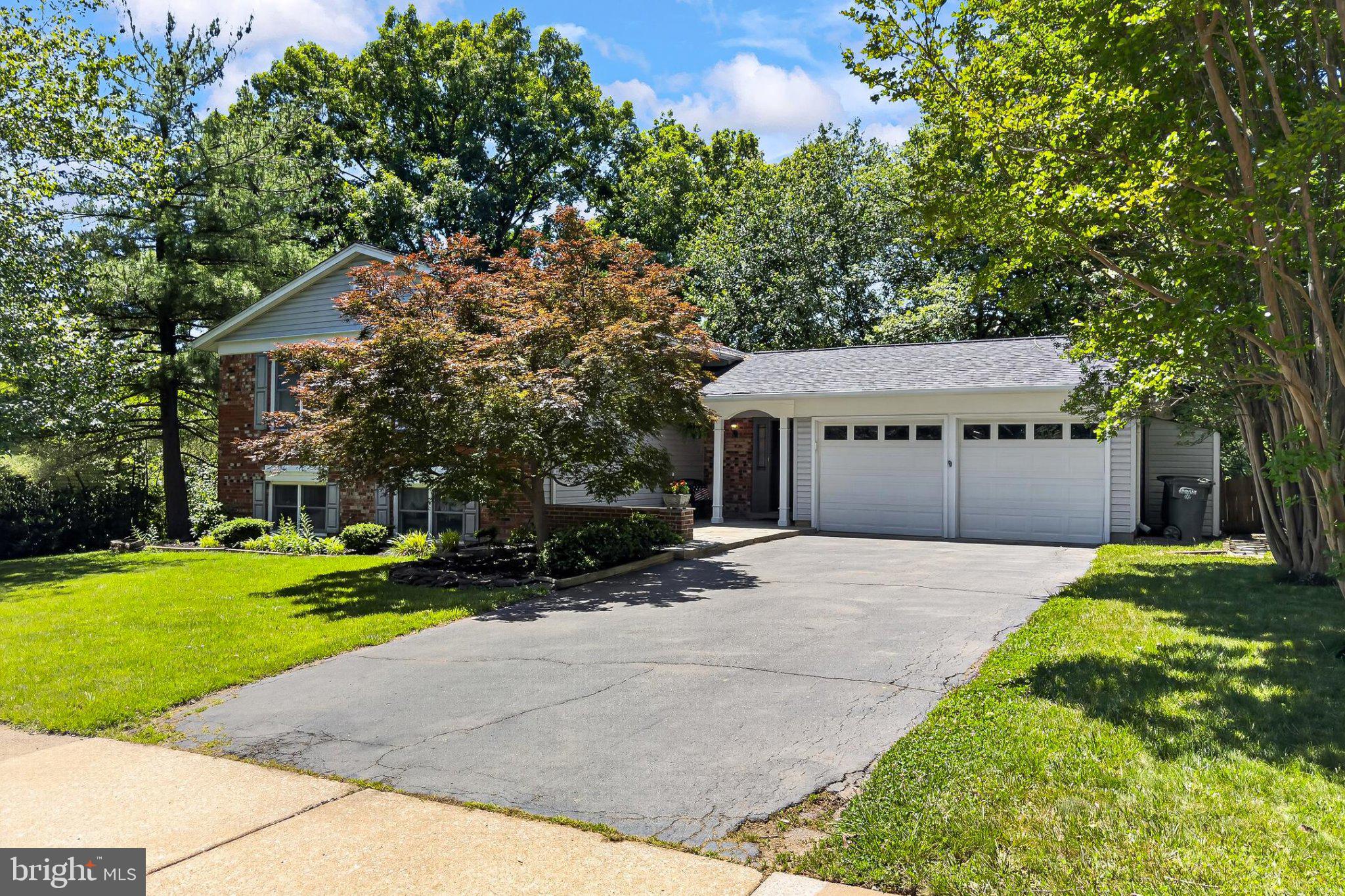 6908 Rochambeau Place Springfield, VA 22153 - Photo 2 of 70 Large double driveway can accommodate 4 cars
