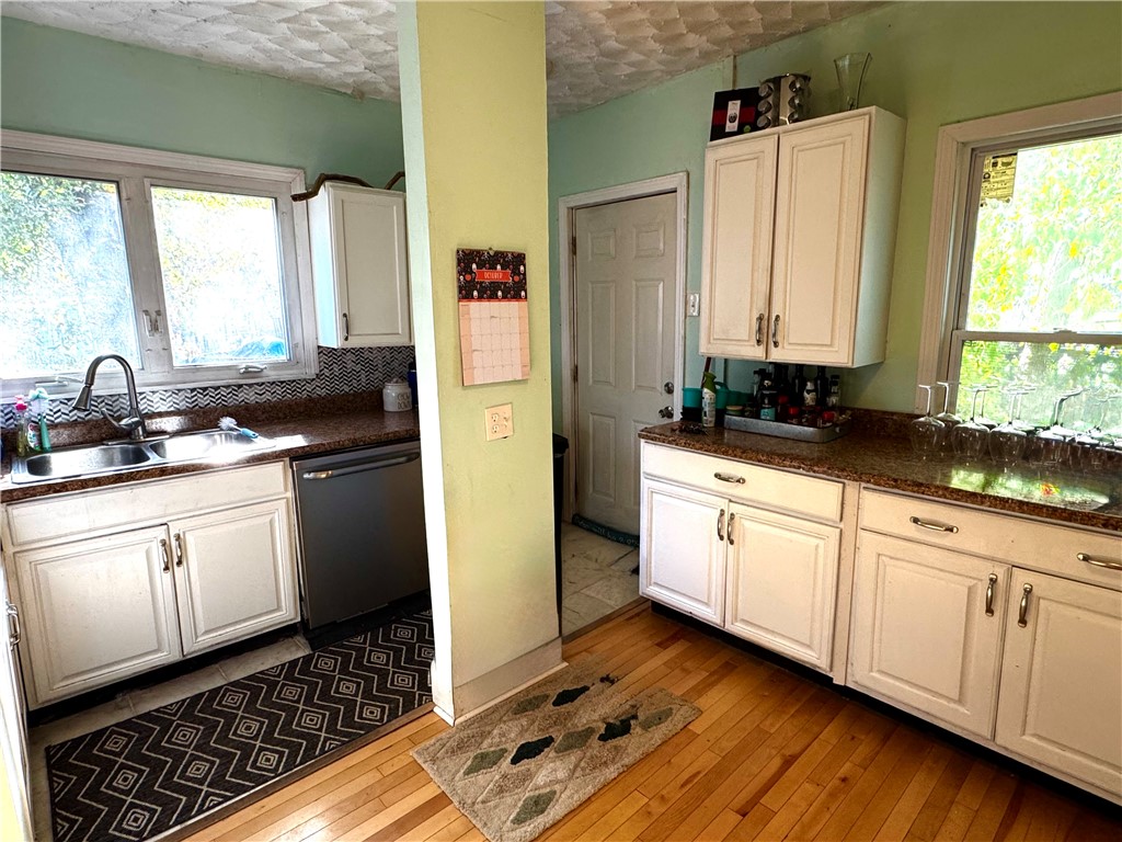 26 Ruby Street Woonsocket, RI 02895 - Photo 4 of 15