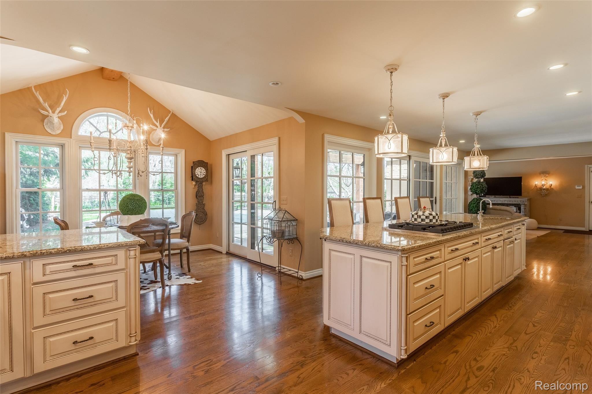 4180 Valley Forge Road Bloomfield Hills, MI 48301 - Photo 12 of 48 244A5968-HDR.jpg